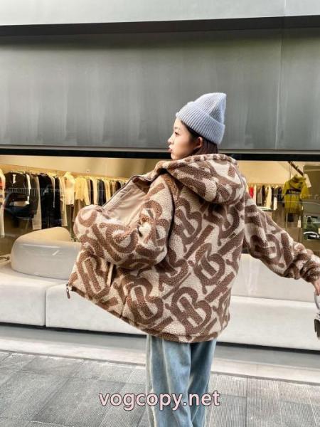 コート無敵アイテム アップデザイン 今話題の最新作BURBERRYブランド コピー 専門 2
