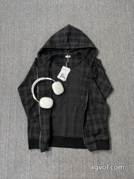 BURBERRY安心の激安通販 爆発的人気オシャレ度がアップ 2025秋冬に人気のトレンド新作コピー ブランド 販売コート 1