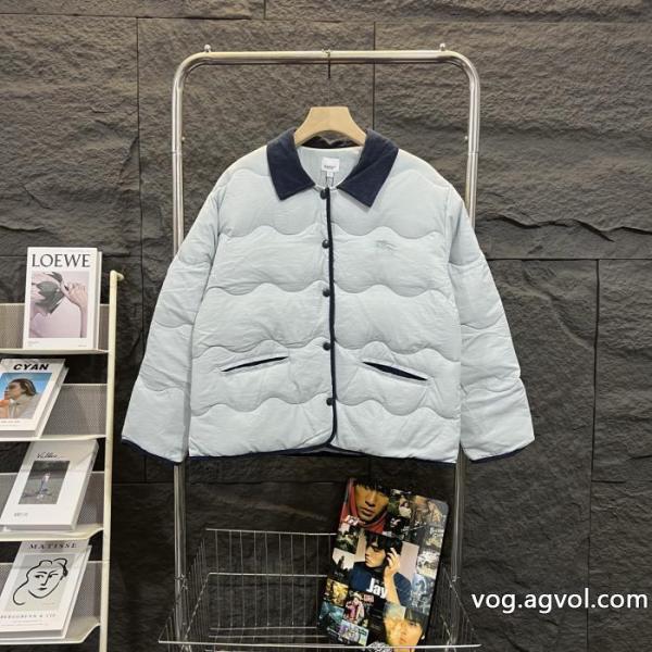 冬の王道適度な上品さ 在庫一掃セール 完売間近 2025スーパー コピーBURBERRYダウンジャケット 0