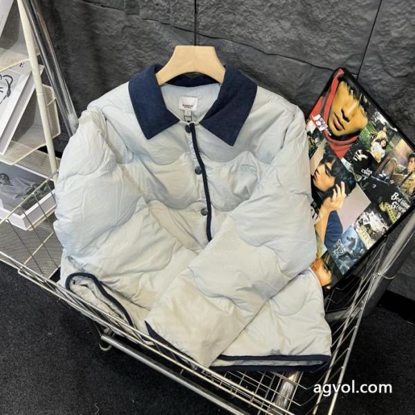 冬の王道適度な上品さ 在庫一掃セール 完売間近 2025スーパー コピーBURBERRYダウンジャケット 4