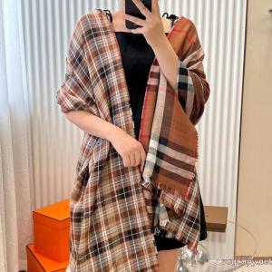 偽 ブランド 販売マフラーBURBERRY激レア シンプルなデザイン ファッション感満載！