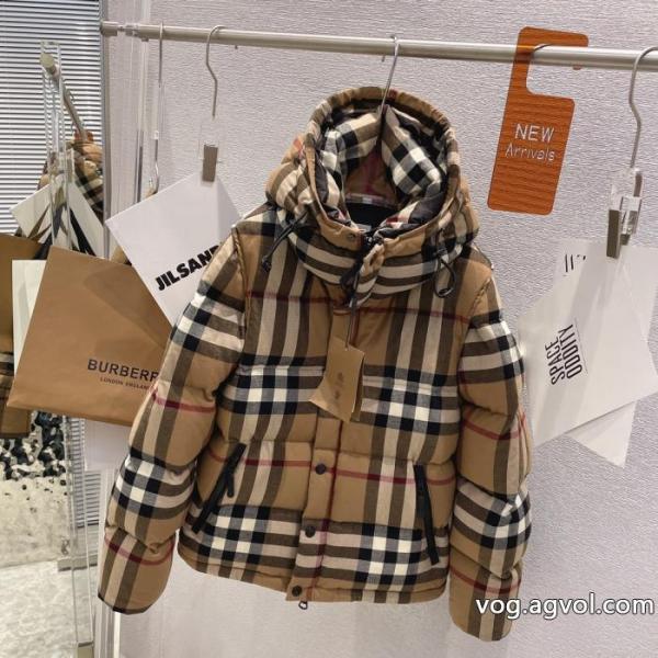 ブランド コピー バックBURBERRYダウンジャケット最近人気一番！ 暖かな着心地 海外限定! 0 