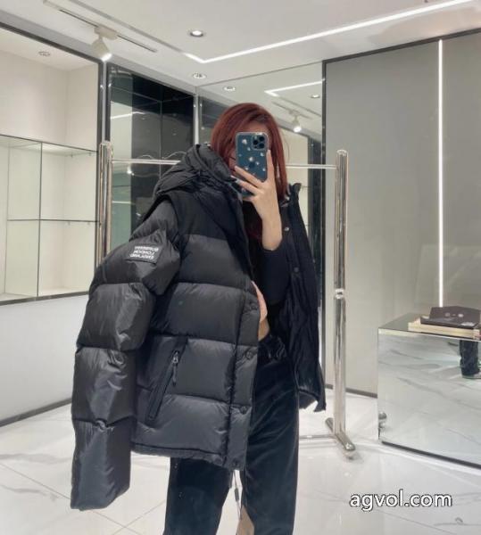 ダウンジャケットBURBERRY大人気新作 超目玉 定番モデルコピー ブランド 通販 安心 2
