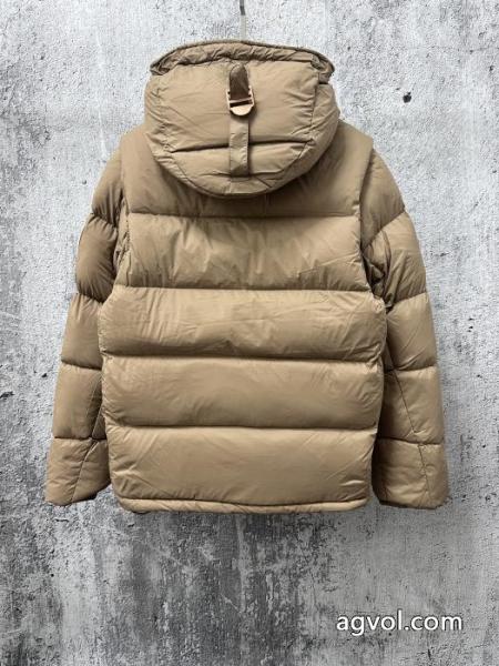 ダウンジャケットBURBERRY大人気新作 超目玉 定番モデルコピー ブランド 通販 安心 3