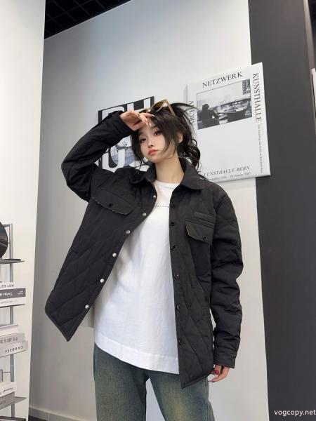 話題の新作 秋の新生活 清潔感溢れるBURBERRY偽物 ブランド綿入れの服 0 