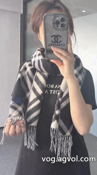 マフラーブランド 通販店国内発セール完売間近 速達EMS便 女らしいBURBERRY.. 0