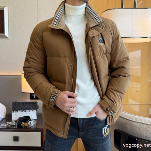 BURBERRYスーパー コピー どこで 買えるNEW大変素敵 特に注目したい 保温性も抜群 ダウンジャケット. 0 