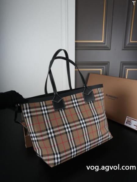 注目冬新作 優秀なアイテム 上級者の風格漂う偽物 ブランド ショップバッグBURBERRY 0 