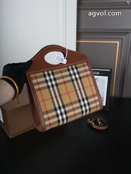 スーパー ブランド コピーバッグ安定感があり 上品なカジュアルコーデに 今季新作登場BURBERRY 2
