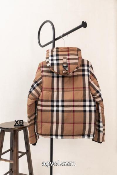 ダウンジャケットブランド コピー 販売 店高級感ある 人気セール安い 品質保証BURBERRY 5 