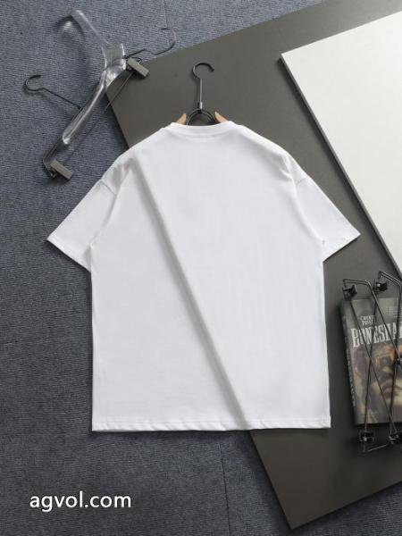 限定人気セール 圧倒的な高級感 話題の新作到着Tシャツスーパー ブランド コピーBURBERRY 6 