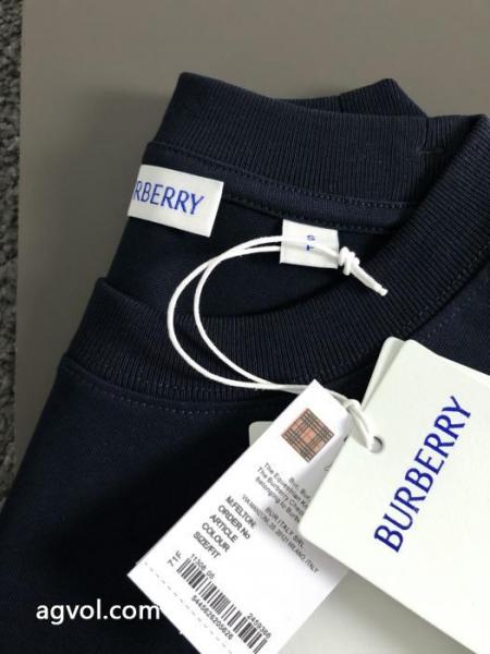 Tシャツ話題沸騰 今年の大トレンド 人気が再燃!BURBERRYスーパー コピー 2