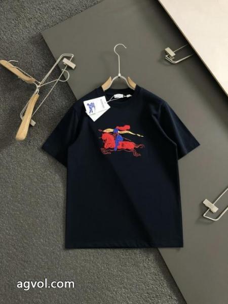 Tシャツ話題沸騰 今年の大トレンド 人気が再燃!BURBERRYスーパー コピー 1