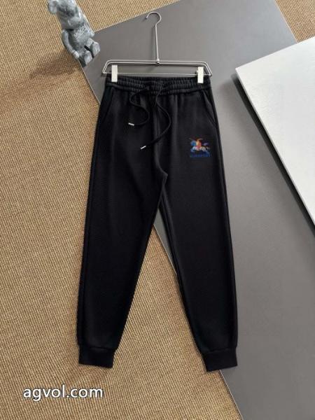 スーパー コピー 安心BURBERRYセット新色入荷 大人ぽっく魅せる 海外限定モデル 3