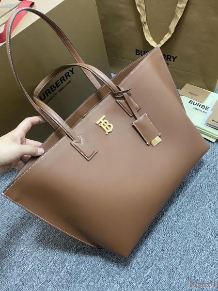 BURBERRY激安新作 新作売切れ続出 今年人気アイテムバッグブランド 偽物 激安. 0 