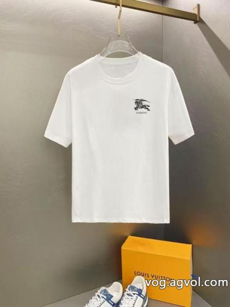 ブランド コピー 通販冬季新作品 国内配送ギフトにも 存在感絶大スタイル半袖TシャツBURBERRY 0