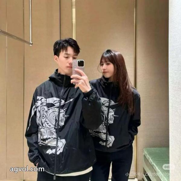 激安 通販 専門店爽快感が絶妙にマッチ 高評価アイテム 高級感あるジャケットBURBERRY 5 