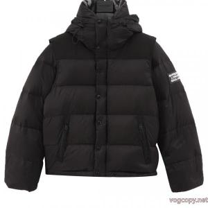 BURBERRYブランド コピー s 級お買い得限定セール ファッショントレンドを早速チェック 快適な履き心地が楽しめるダウンジャケット.