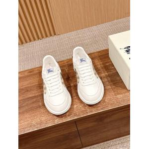 BURBERRYブランド スーパー コピー 優良    スニーカー周りの視線を圧倒する新作 ストリートの王道！ 大好評アイテム.