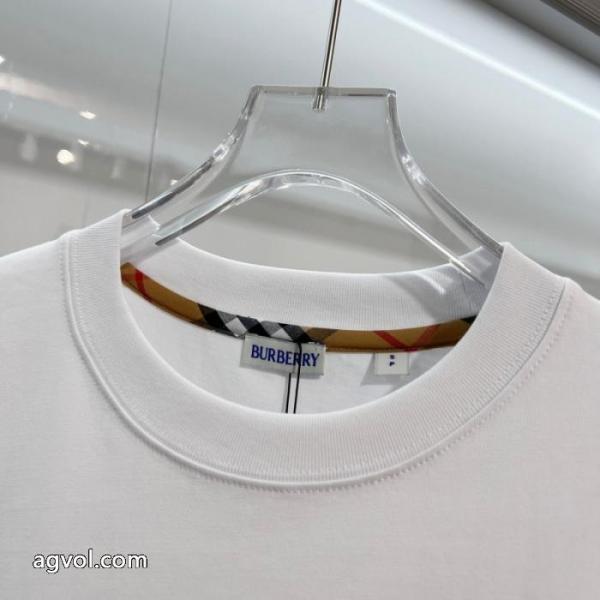 半袖Tシャツ最安値に挑戦 2026秋冬大人気 高評価の2026人気品バーバリー偽物 ブランド ショップ 1