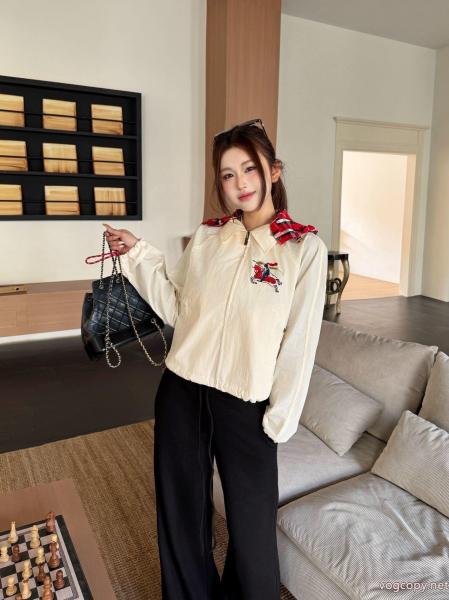 安心国内発送 セール価格でお得新作 新価格で登場!BURBERRYコートコピー 通販 0