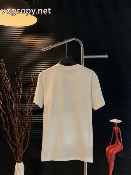 半袖Tシャツブランド コピー 通販BURBERRY安心感に溢れる オシャレ 好感度の高い人気販売 1