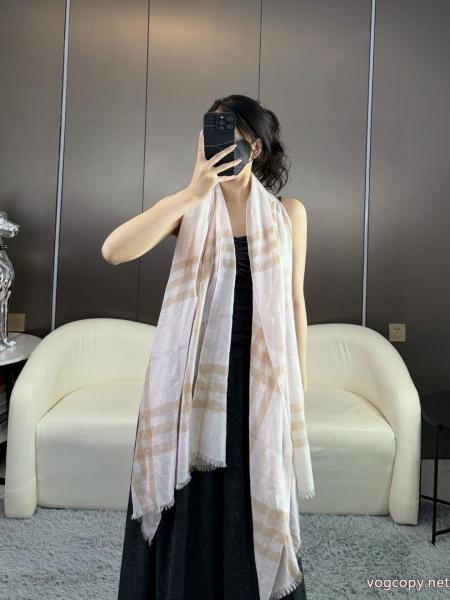 バーバリーコピー ブランドマフラー完売再入荷   おしゃれに春を迎えるために 2026限定 男女兼用に人気.. 0 