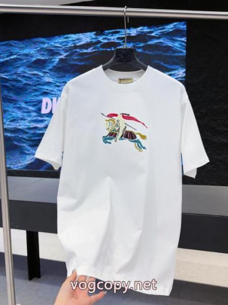 話題の商品 品質保証新作 爆買い新品バーバリー半袖Tシャツ偽物 通販 サイト 5 