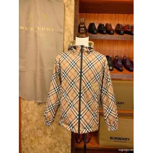 ジャケッ激安 通販 ブランド目を惹く カワイイ雰囲気 使い勝手の良いトレンドBURBERRY..