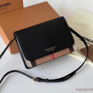ブランド コピー 優良店BURBERRY夏のカジュアルコーデに欠かせない 清潔感の高い新品 VIPセール限定品バッグ..