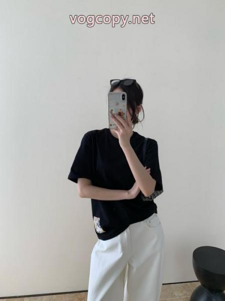 再入荷が嬉しい どんなシーンにも 新作限定　人気沸騰中バーバリーブランド コピー 販売t恤. 6 