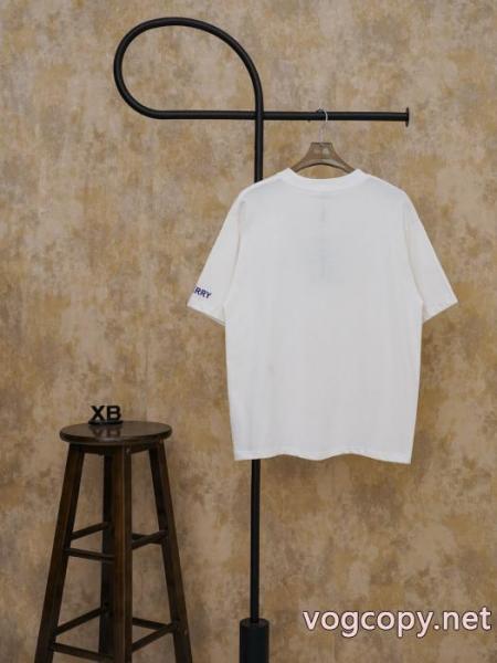 ついに登場 話題性が高い オシャレデザインが人気半袖Tシャツコピー ブランドBURBERRY 5 