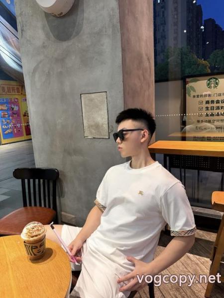 良好品 人気定番 超軽量BURBERRY半袖Tシャツ偽 ブランド 5