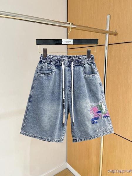 大絶賛の履き心地! 抜群な通気性 セールで入手!偽 ブランド 販売BURBERRYデニムパンツ 0