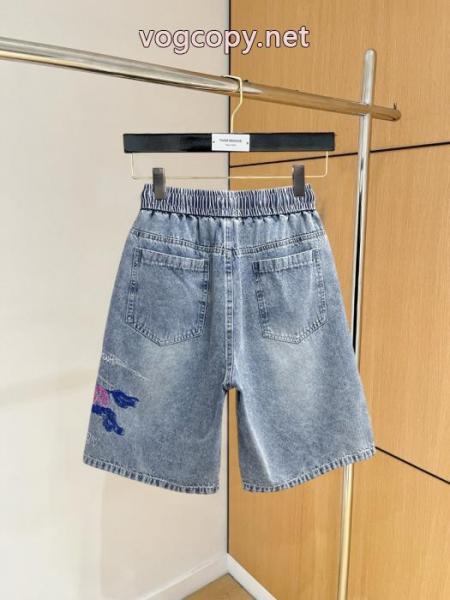 大絶賛の履き心地! 抜群な通気性 セールで入手!偽 ブランド 販売BURBERRYデニムパンツ 5