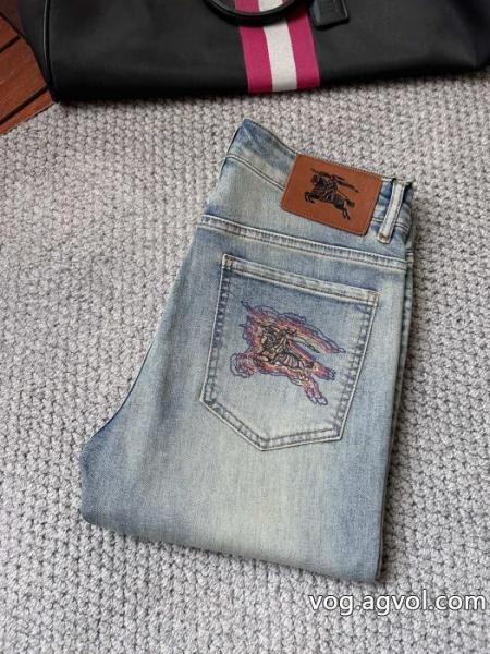 大人のオシャレに 質感に満足 少数入荷ブランド 偽物 通販BURBERRYジーンズ 0 