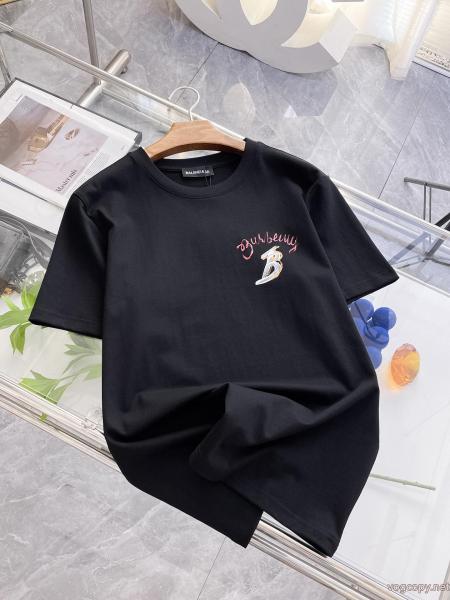 半袖Tシャツ雑誌掲載 国内発 高品質素材を使っている 2026流行りファションバーバリーコピー ブランド 販売 0 