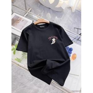 半袖Tシャツ雑誌掲載 国内発 高品質素材を使っている 2026流行りファションバーバリーコピー ブランド 販売