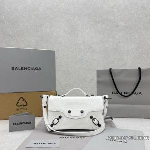     バッグブランド スーパー コピー 優良店2026新作登場 海外限定アイテム 雑誌も街も人気アイテムバレンシアガ.