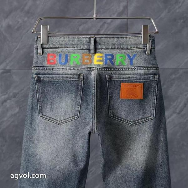 ブランド コピー 通販BURBERRYジーンズ高級感を演出する 肌触りがとても良い 洗練デザイン 5 