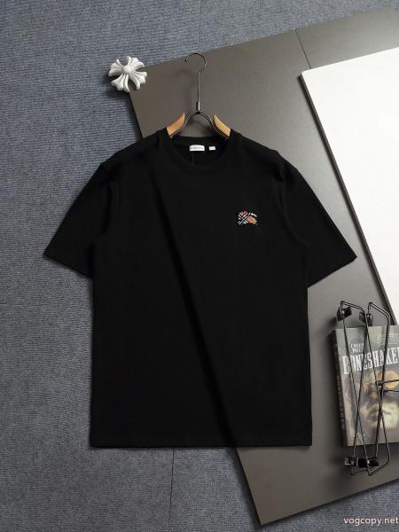 完売寸前 希少　2026限定品海外即発 人気アイテムも同時にチェック半袖Tシャツスーパーコピー2026BURBERRY 0 