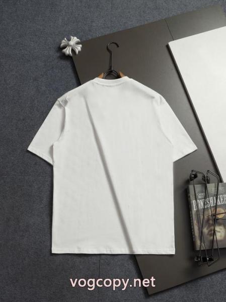 完売寸前 希少　2026限定品海外即発 人気アイテムも同時にチェック半袖Tシャツスーパーコピー2026BURBERRY 5 