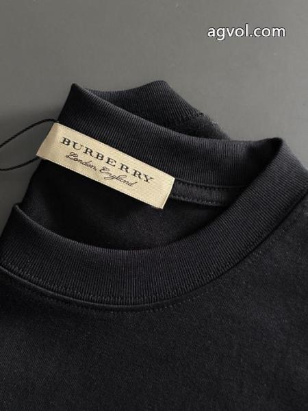 ブランド コピー 激安BURBERRY人気沸騰中 新作限定 カワイイ雰囲気半袖Tシャツ 4