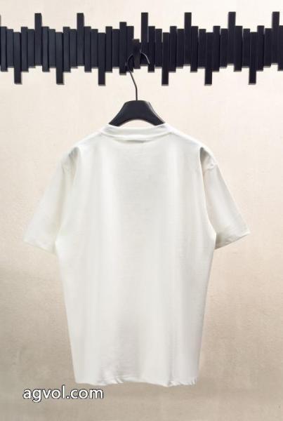 半袖Tシャツブランド スニーカー 激安BURBERRY最新で一目惚れ 限定価格 新品入荷2026 2