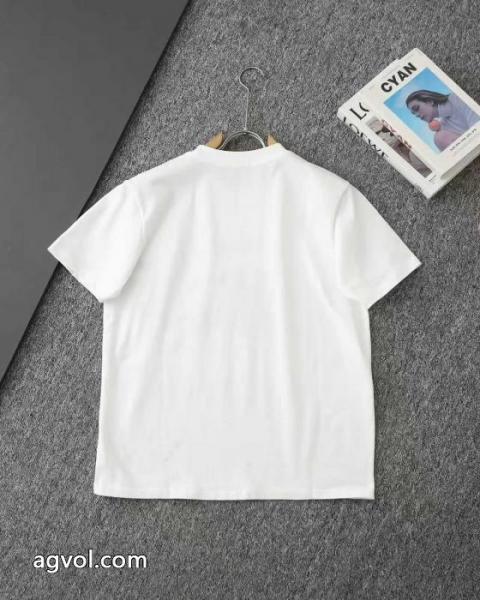 スーパー コピー 安心2026限定 男女兼用に人気 上品な印象 超希少半袖TシャツBURBERRY 3