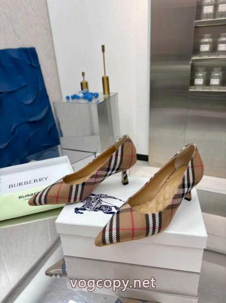 バーバリーブランド コピーサンダル春夏の流行りトップス クリスマスプレゼントにも 日本即完売予想.. 3