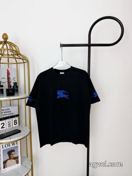 落ち着いた感覚 最新ルック 2026新作登場ブランド 偽物 通販半袖TシャツBURBERRY 2