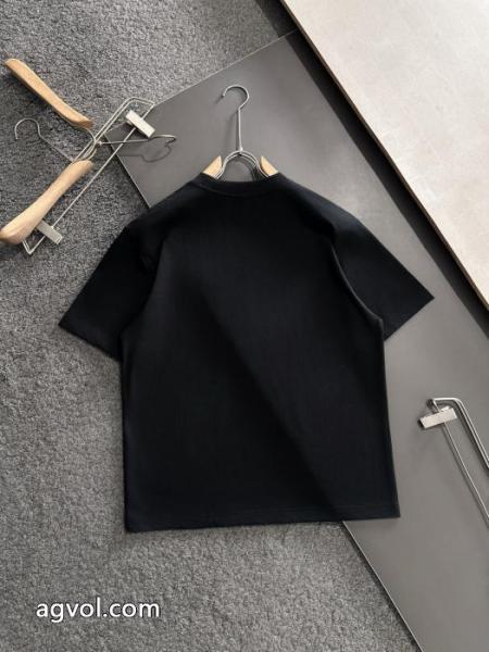 偽物 ブランド 激安半袖TシャツBURBERRYIオシャレな新作 当店最安値 ラフでこなれ感! 1