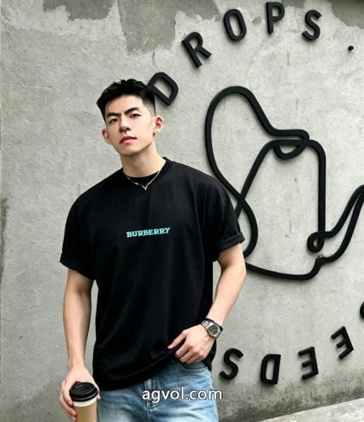 BURBERRY偽 ブランド 販売人気定番低価 お洒落スタイル レビュー高い半袖Tシャツ 4