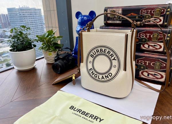 セレブ多数愛用 上質な材料 新品未使用  バッグBURBERRYブランド スーパー コピー 店舗. 0 